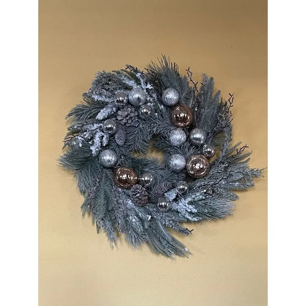 Large Beautiful Door Christmas Wreath 24” Diameter With Ornaments